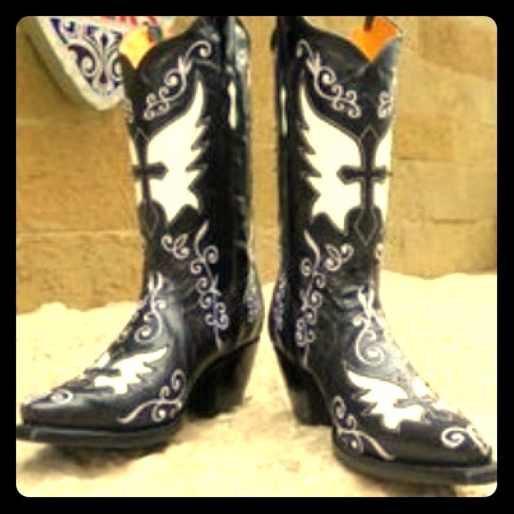 Black Wing and a Prayer Boots