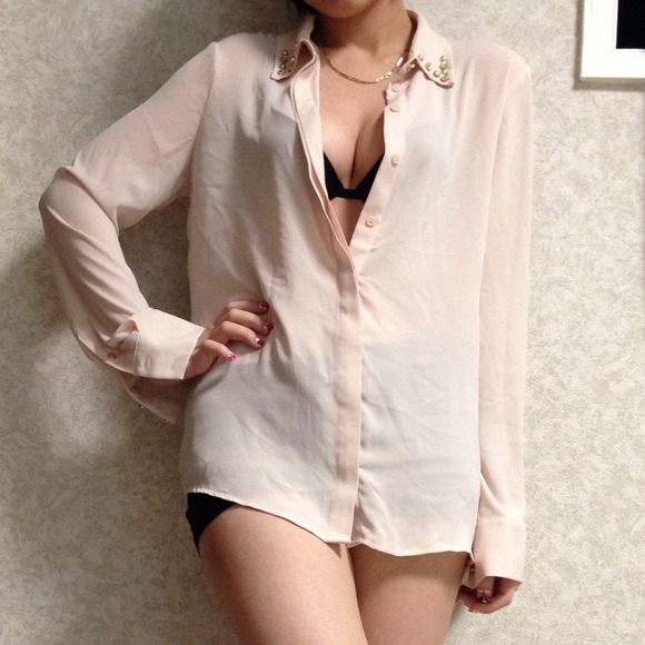 Beige top - Picture 2 of 4