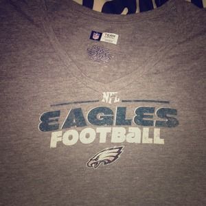 Philadelphia Eagles Tee. Fits S/M