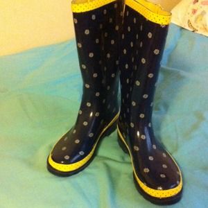 Rain boots