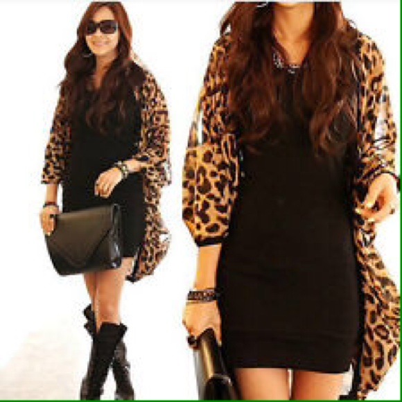 ❌Sold in bundle❌Chiffon Coat shawl leopard print