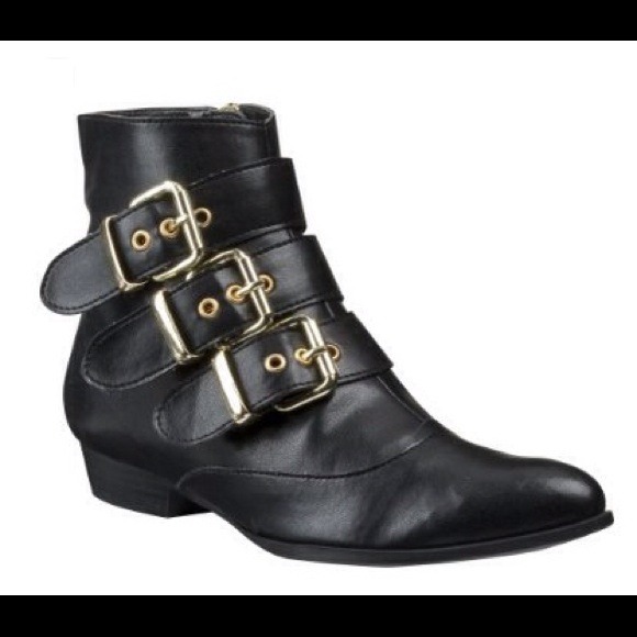 Dolce Vita x Target Buckle Boots (for @anastaus)