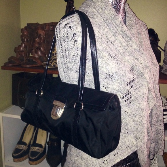 Prada(SOLD) - Picture 2 of 4