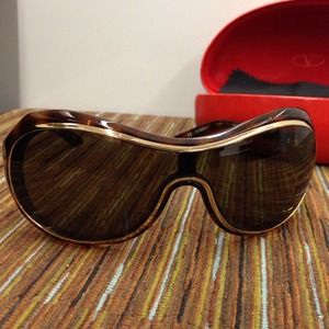 Valentino sunglasses