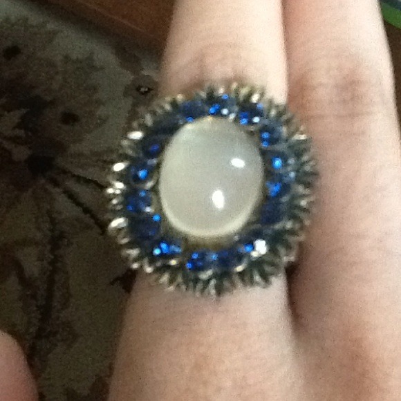 Blue Cocktail Ring - Picture 4 of 4