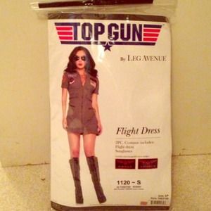 Top Gun costume