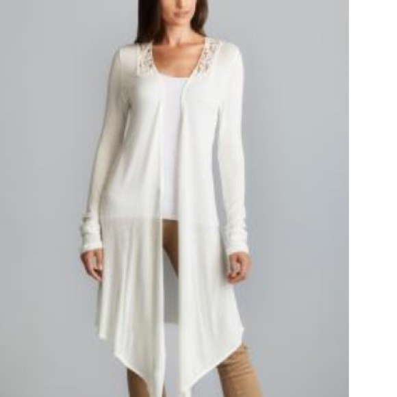 🚫SOLD🚫⬇Final Reduction⬇BCBG Long duster