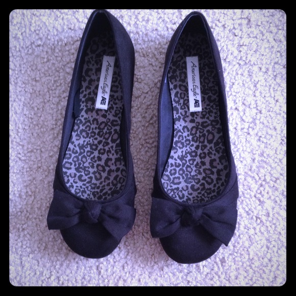 Black bow flats
