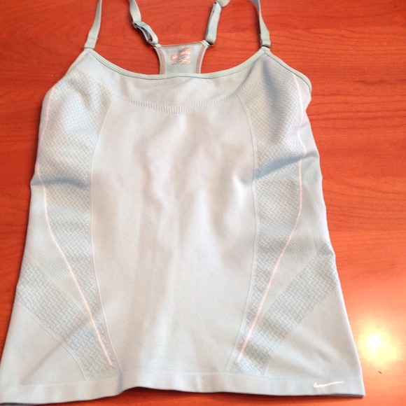 SOLD Nike tank