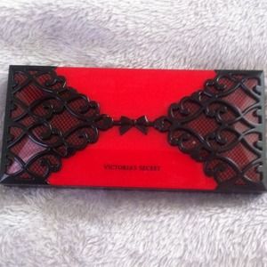 Victoria Secret MASQUERADE palette