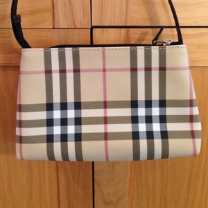 Extra pics of Burberry