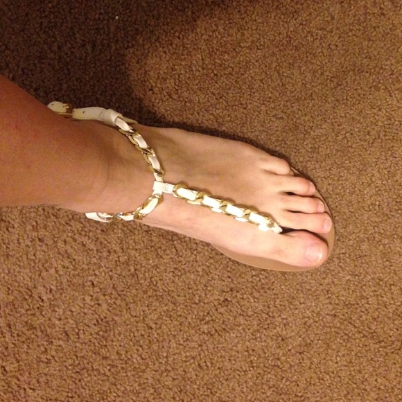 Jessica Simpson size 9 sandals white