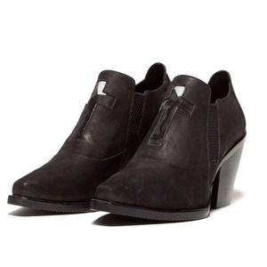 Looking for unif boots