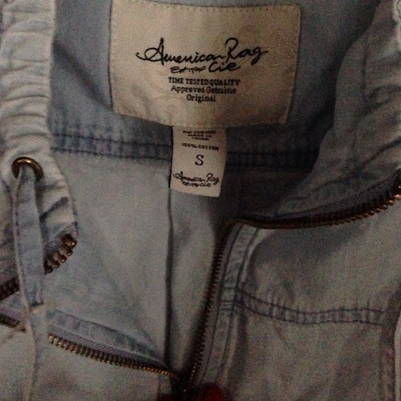 Thin Denim Macy's jacket - Picture 2 of 2