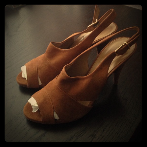 J. Crew Shoes - 🎉HP🎉 J Crew Julienne Suede Heels.