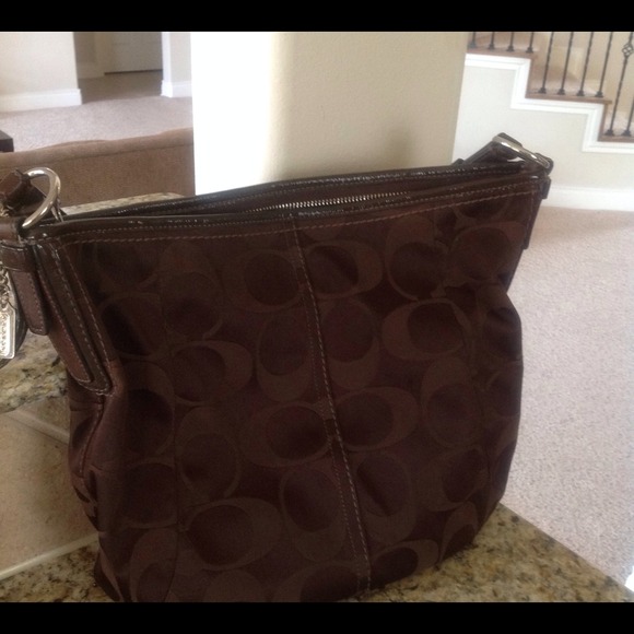 SOLD Coach Large Brown Signature Handbag- SOLD - Picture 2 of 2