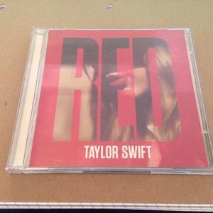 💥REDUCED💥Taylor Swift Red CD, Perfect Condition
