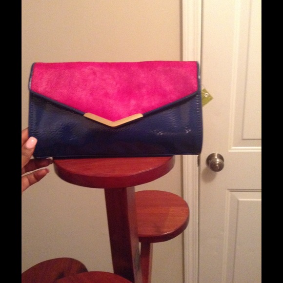 Cute clutch purse😻 RESERVED😻