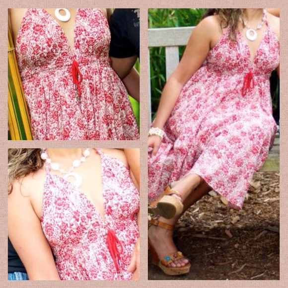 🆑White Waist Halter Dress.