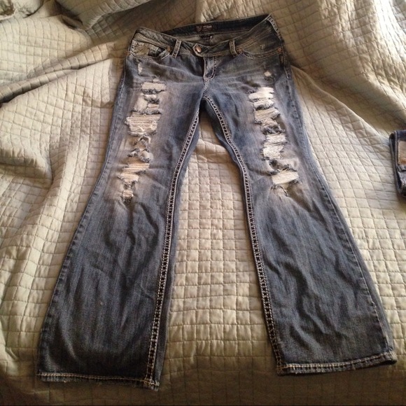 Silver Tuesday Jeans destructed with lace!