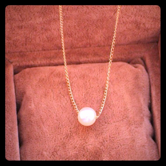 Jewelry - 💙Simple Solitaire Necklace