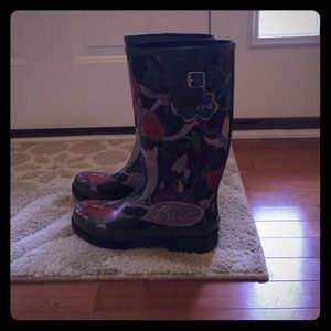 Sakroots Rainboots