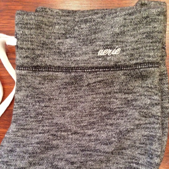 ❗️SOLD❗️NWOT Aerie sweatpants✨ - Picture 2 of 4