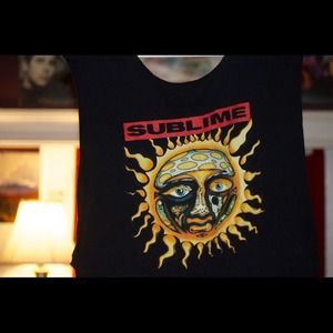 Sublime cropped & cut tee!