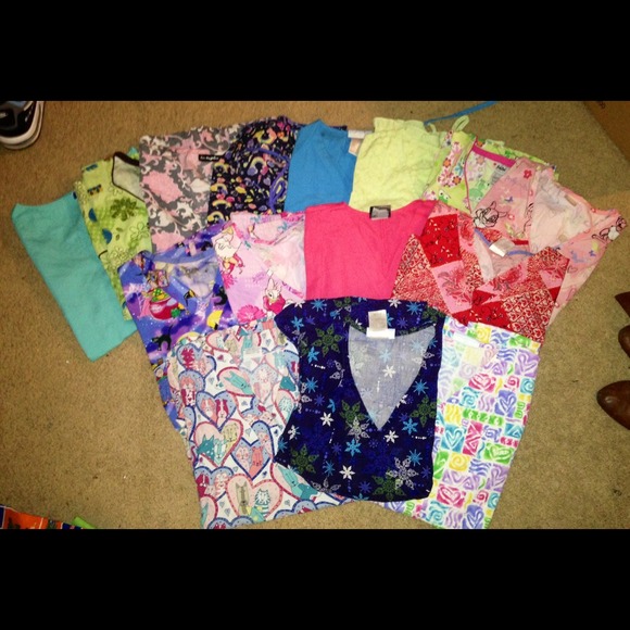 Scrubs lot 30+