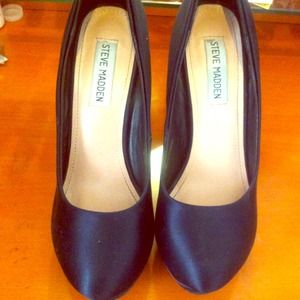 Steve Madden stylish bling heels