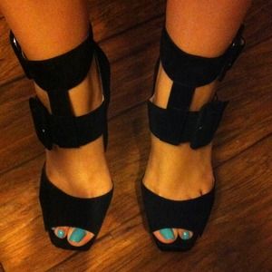 Dressen by Jeffrey Campbell