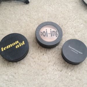 Eye concealer and corrector bundle