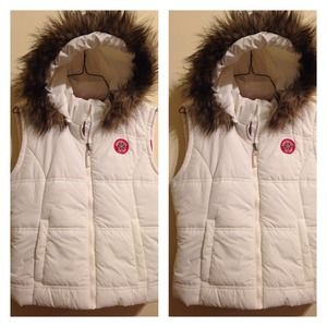 New but no price tag vest from Aeropostale .