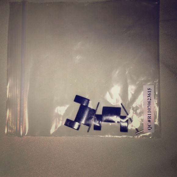 Reserved for @cmoniquem DKNY bling links