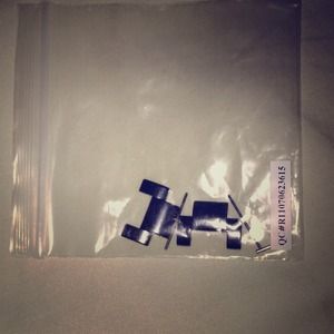 Reserved for @cmoniquem DKNY bling links