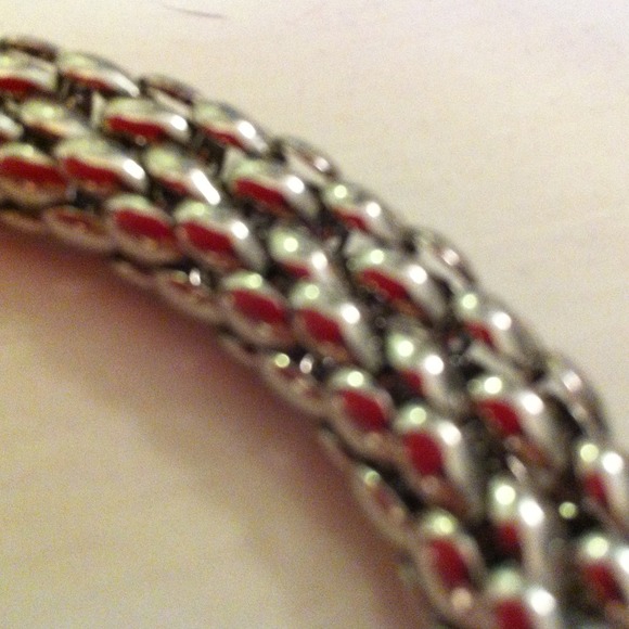 🚫🚫 bundled🚫🚫 Silver tone bracelet - Picture 3 of 4