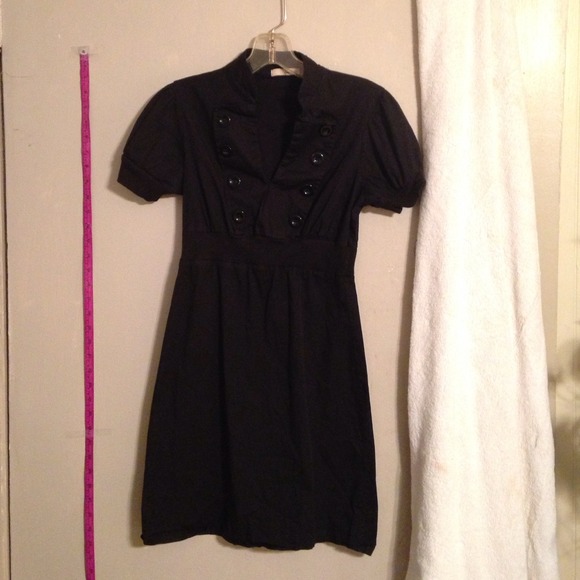 Medium, Traditional, Black dress. - Picture 1 of 3