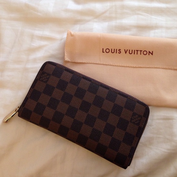 Louis Vuitton wallet N60015