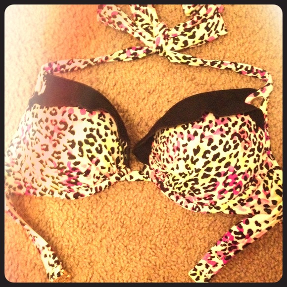 🚫TRADED🚫 Victoria's Secret Swim Suit 34B 👙💖