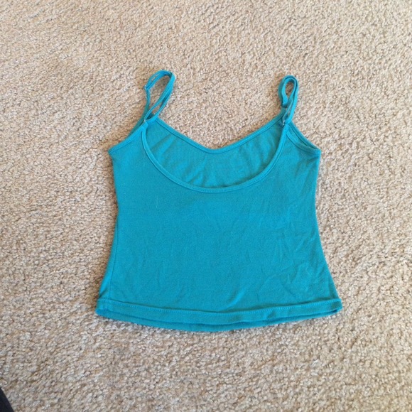 Crop top :) - Picture 2 of 3