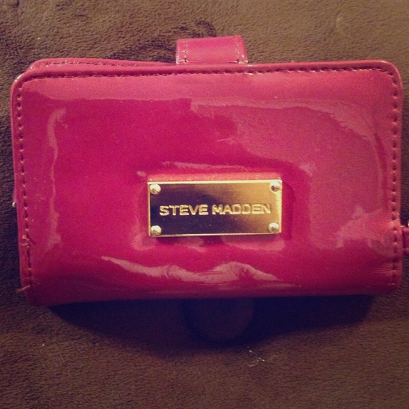 Steve Madden Wristlet / Wallet !