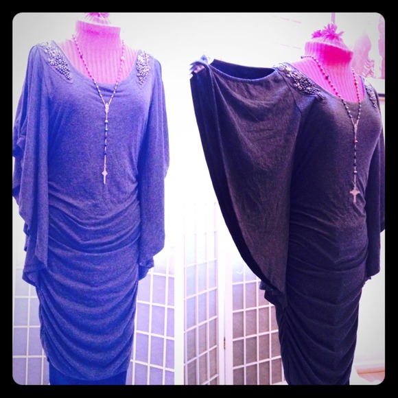 👛BUNDLED4 @twisted_dreams👛2b BEBE Cold Shoulders