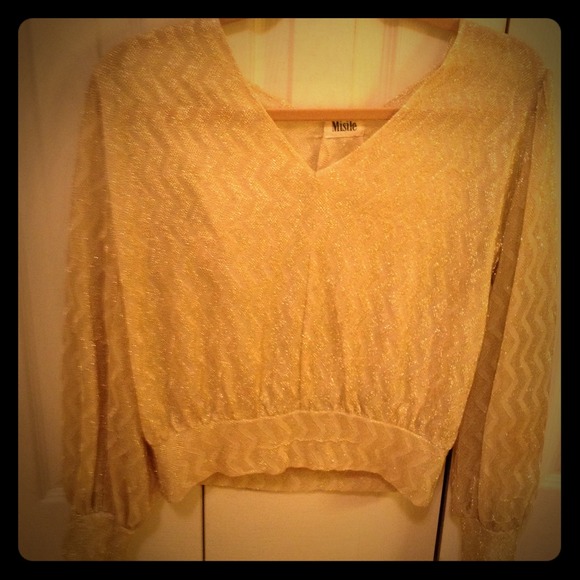 Vintage sparkly gold top!