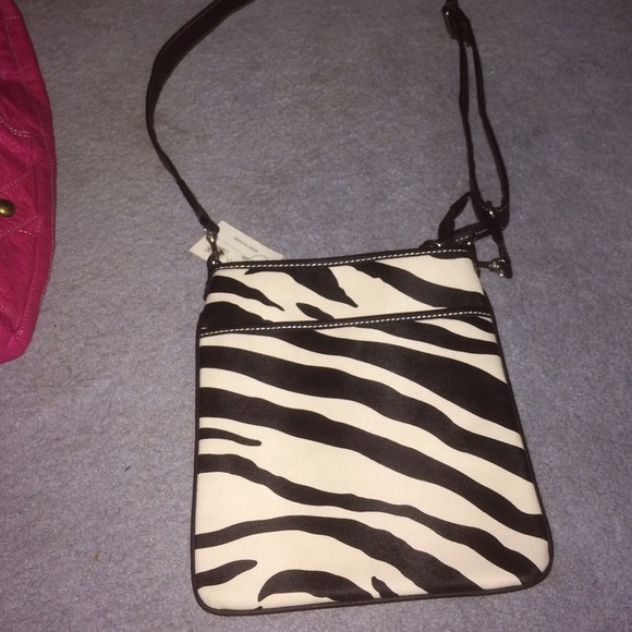 ⚡️FLASH SALE ⚡️ BRAND NEW Zebra Crossbody Bag