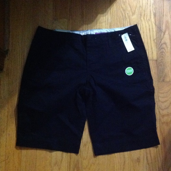 Black Bermudas