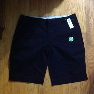 Black Bermudas