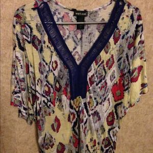 Tribal top
