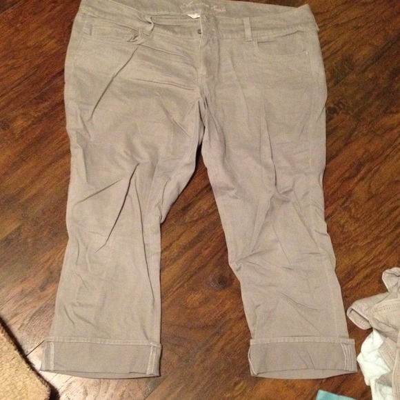 American eagle crop jeans