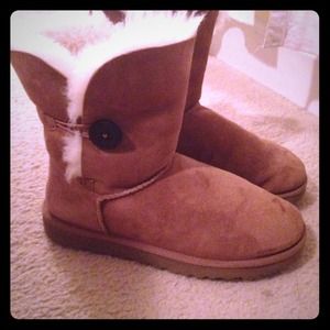 Women's bailey button (short) in chestnut