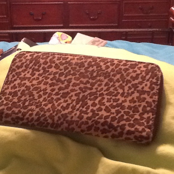 Leopard wallet